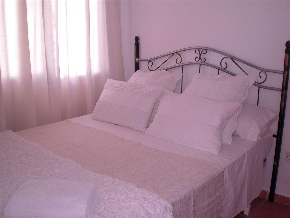 Hostal La Paloma I Calp Exterior foto