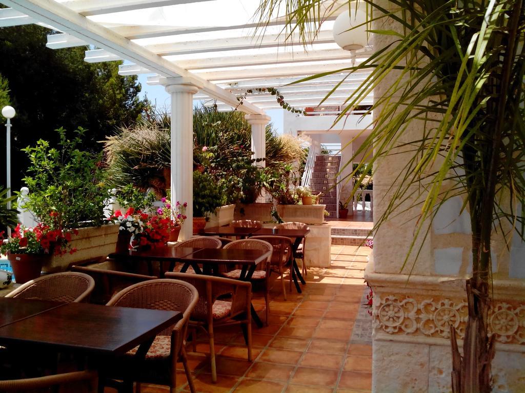 Hostal La Paloma I Calp Exterior foto